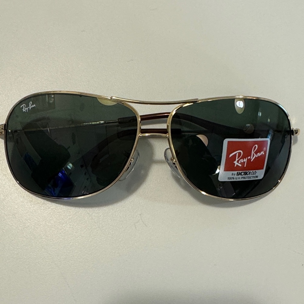 New Ray-Ban Unisex Gold Aviator Sunglasses